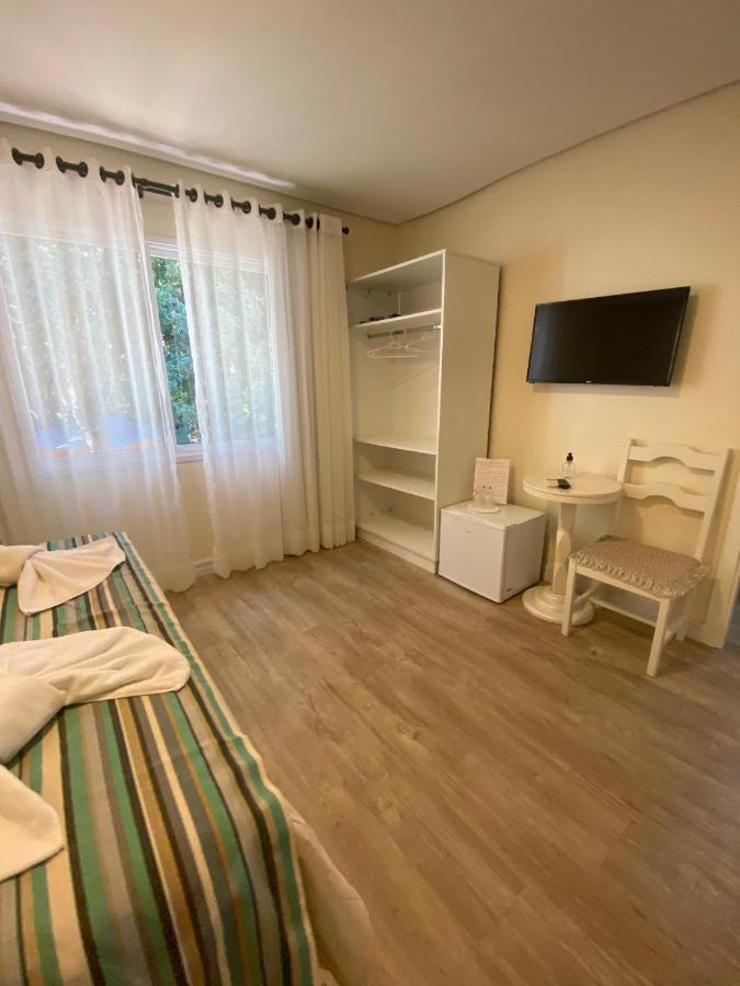 グラマド Pousada Ipe Amarelo E Quinta Dos Medeiros Bed & Breakfast エクステリア 写真