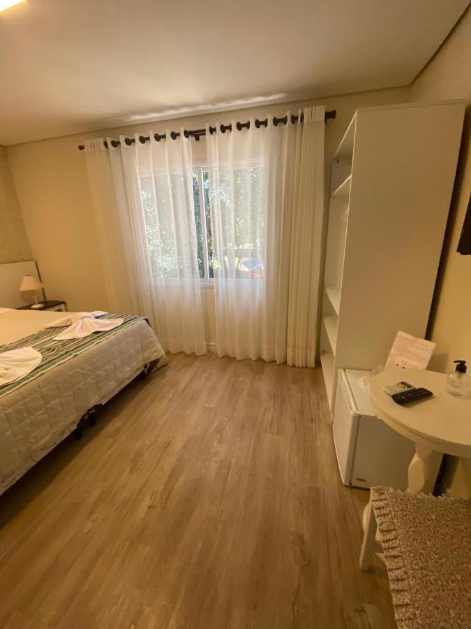 グラマド Pousada Ipe Amarelo E Quinta Dos Medeiros Bed & Breakfast エクステリア 写真